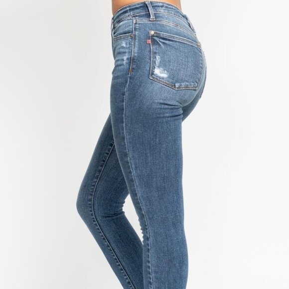 NWT Judy Blue High Waist Skinny Jeans with Destroy & Shark Bit Hem - Picture 3 of 4